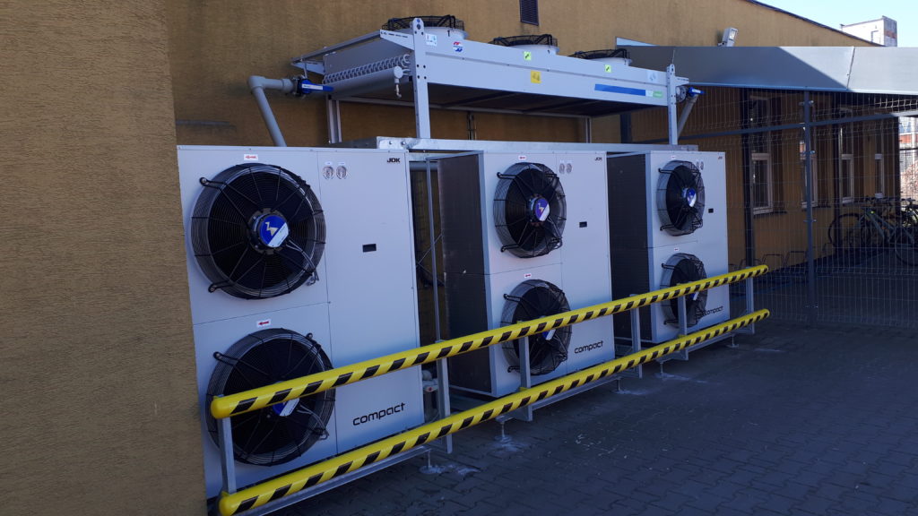 3x chiller 50kW 1x freecooling 150kW